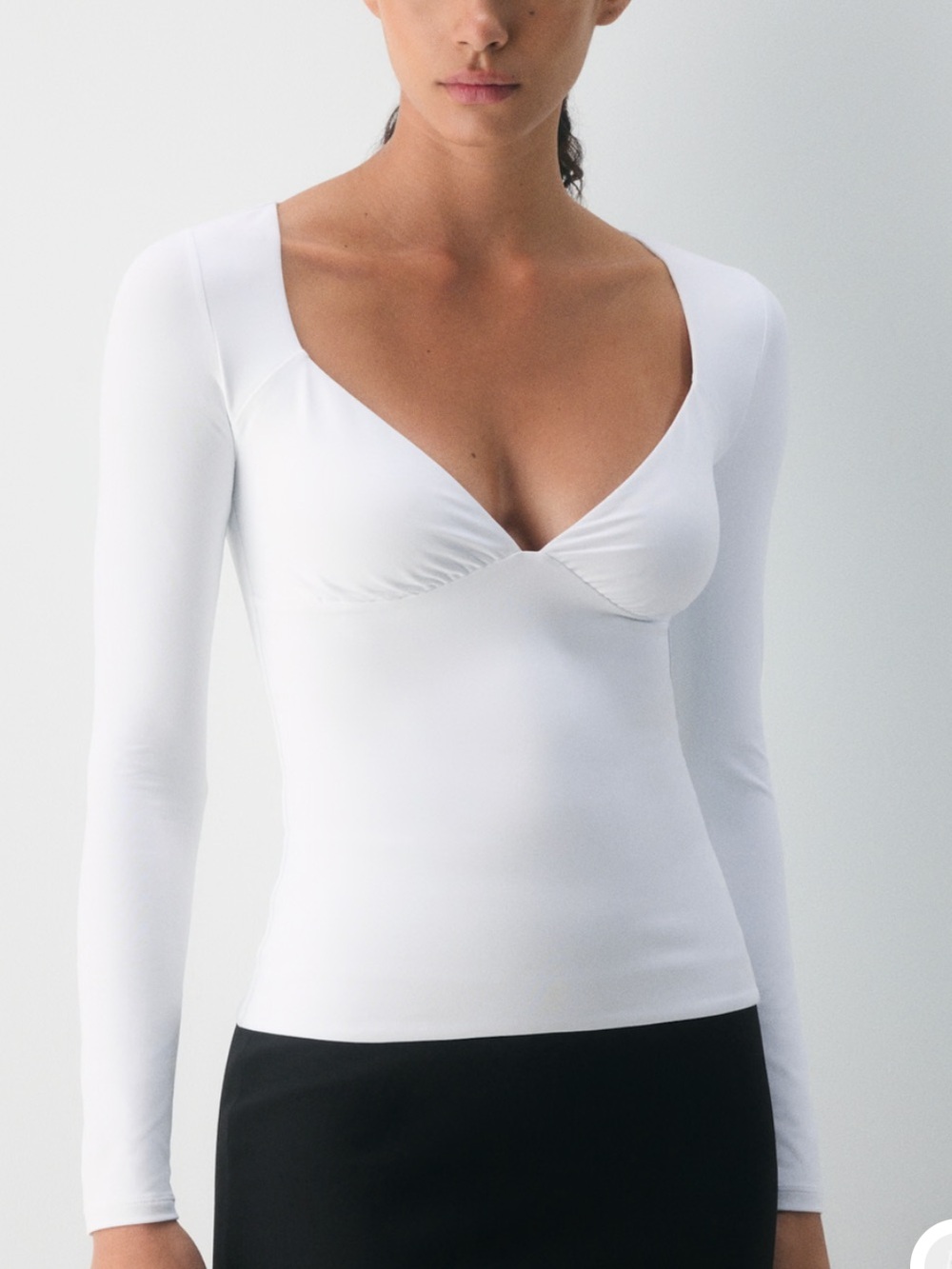 Aritzia White Long-Sleeve Cherish Contour V-Neck Fitted Top